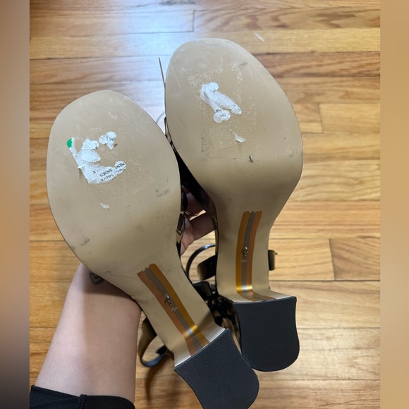 Sam Edelman | Kamille Patent Platform Heel Ankle Strap - Picture 7 of 8